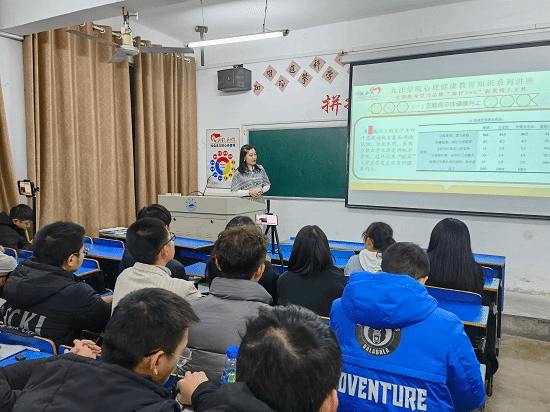 5FCA2E5BB617D6A63878B316253DAD73