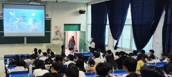 e8f8a4c7cf26b10b419bf04c3c0568c