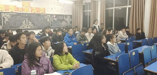 E306443FFF85CAF6BCEAF3D9A08AF3AA